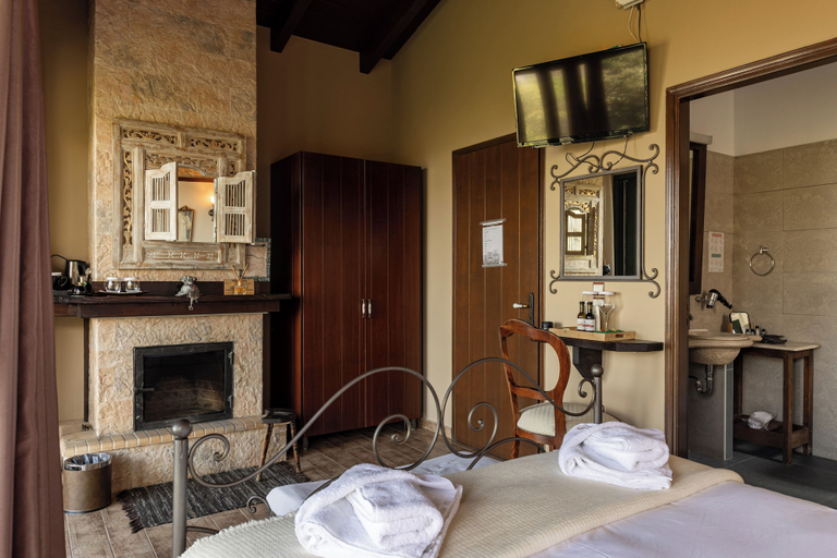 Bedroom 4, Vathyskia Guesthouse, Peloponnese