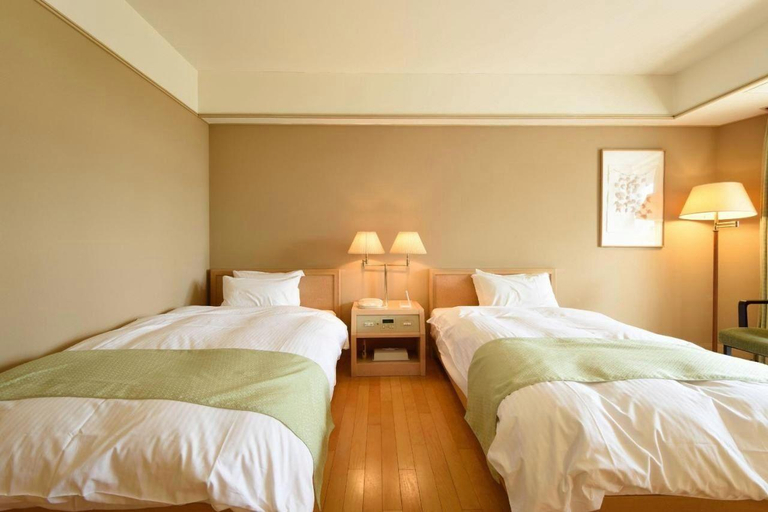 Bedroom 4, Hotel Yubana, Hakui