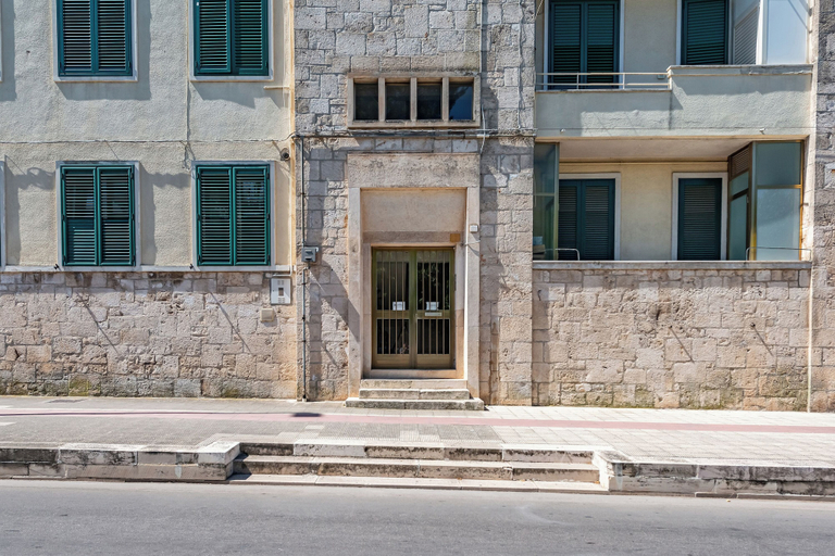 Exterior detail, L' Ali Apartment Near Noci old Town, Bari
