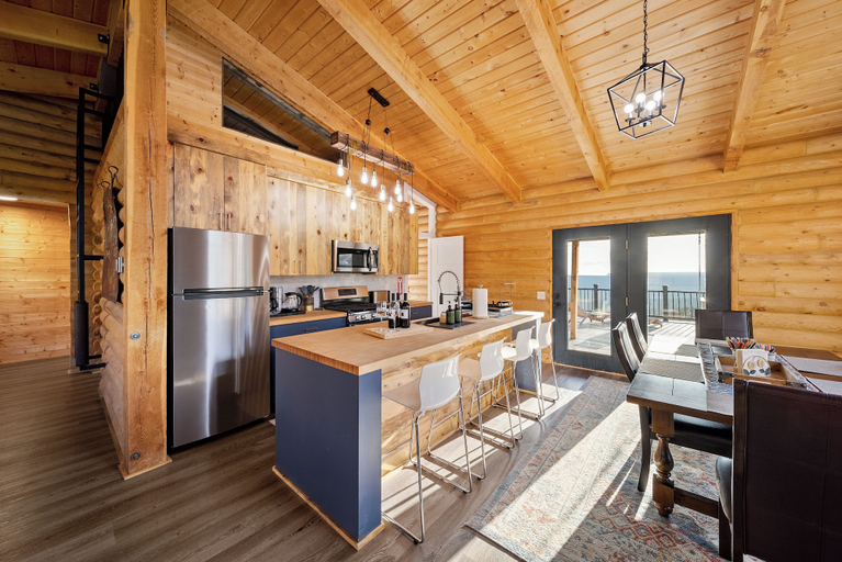 Private kitchen, Elevation40Zion, Washington