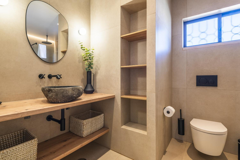 Bathroom 5, Casa Alonso 2 Bedroom Apartment with Pool, Albufeira