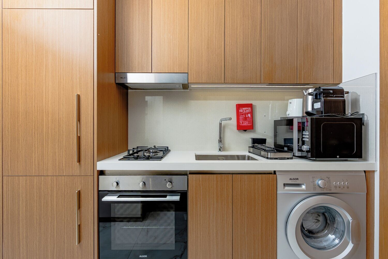 Private kitchen 4, Modern Studio with Premium Amenities, Dubai