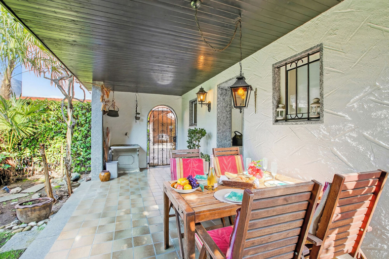 Outdoor dining 3, Casa Viola Losone for 8, Locarno