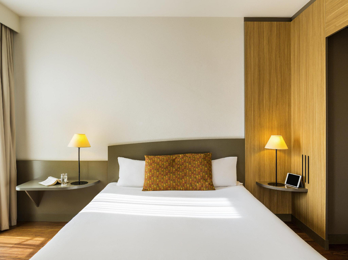 Bedroom 2, Adagio Nantes Centre Aparthotel, Loire-Atlantique