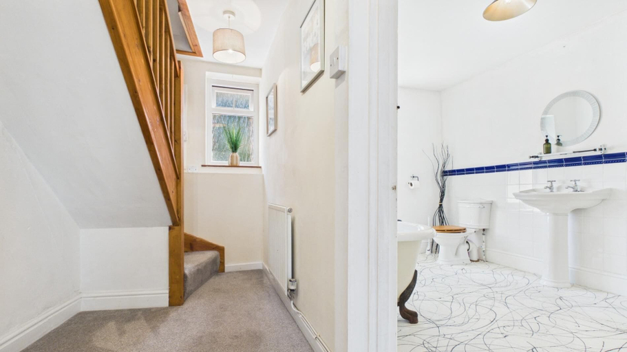 Bathroom 4, Shell Cottage 2 Bedroom Holiday, Pembrokeshire