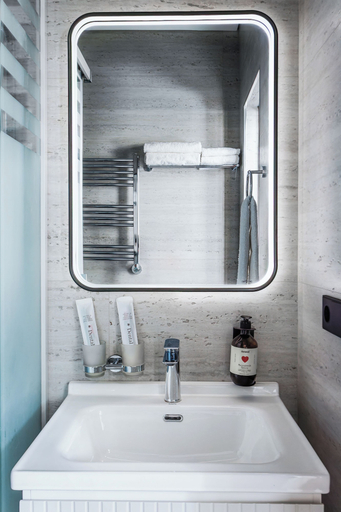 Bathroom 3, Grand Nur, Tashkent City