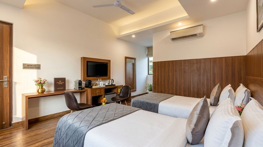 Bedroom 3, Airport Hotel Tashree, Delhi