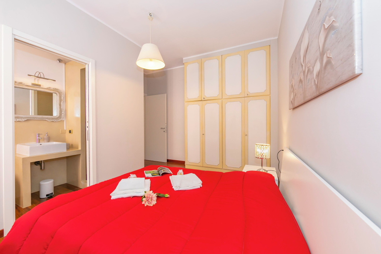Bedroom 3, Appartamento Il Golfo: Lake View in Laveno-mombello, Varese