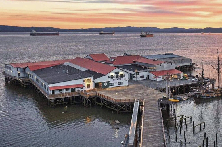 Marina, HANTHORN Lofts on Pier 39