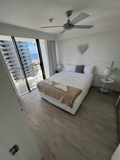 Bedroom 3, Pacific Resort Broadbeach, Gold Coast