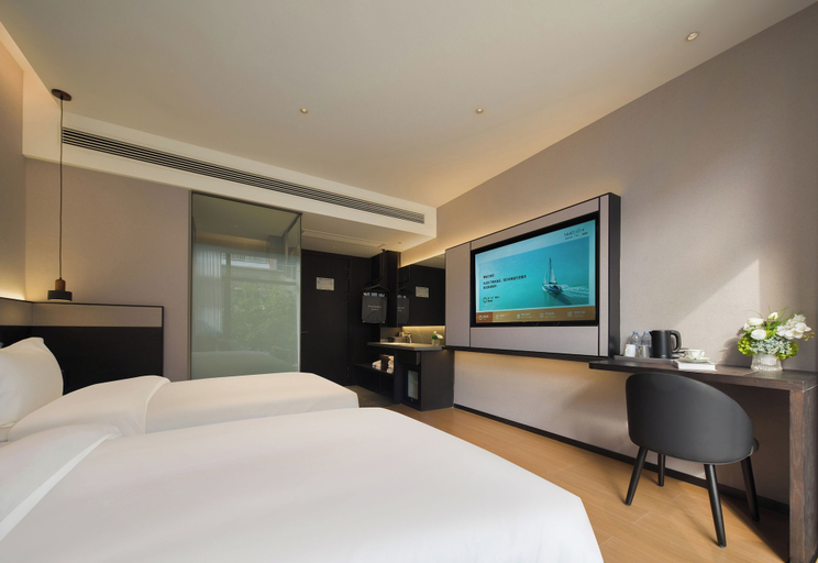 Room 4, Forest Oxygen Bar Resort Hotel, Zhangjiajie