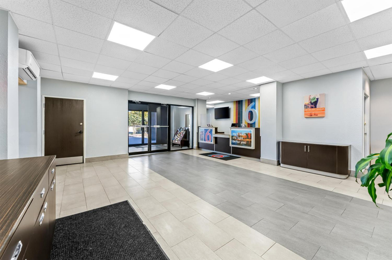 Public Area 2, Studio 6 King Of Prussia, Pa - Philadelphia, Montgomery