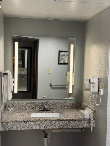 Bathroom 4, AmericInn by Wyndham Kearney, Buffalo