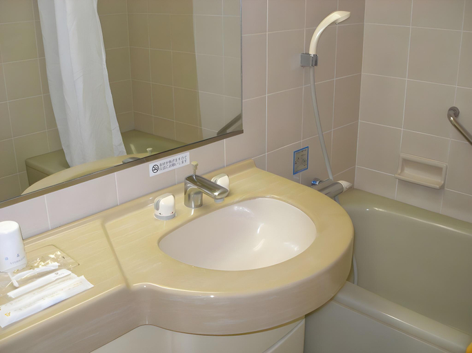 Bathroom, Kawasaki River Hotel, Kawasaki