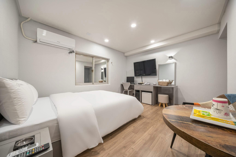 Bedroom 2, Suwon (ingyedong) SR HOTEL, Suwon