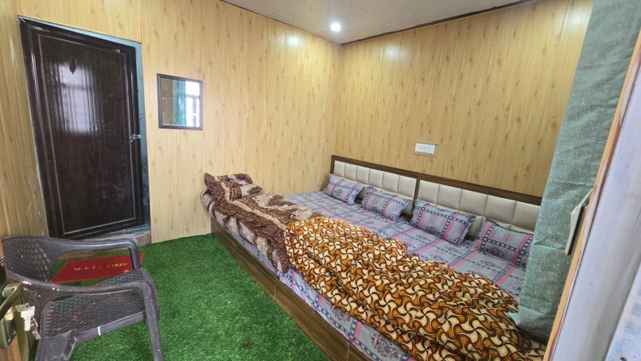 Room 2, Triple S Residency, Rudraprayag