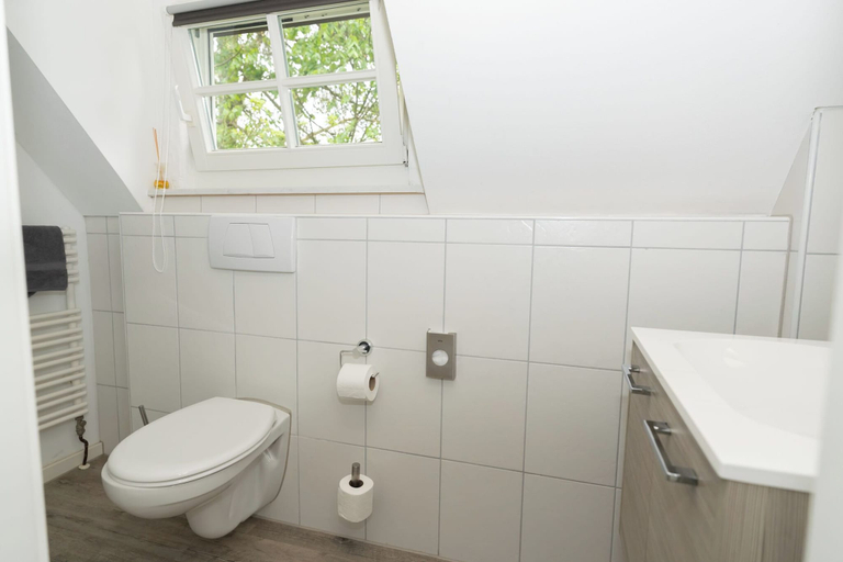 Bathroom 5, Hotel Garni BURG WALDENSTEIN, Rems-Murr-Kreis