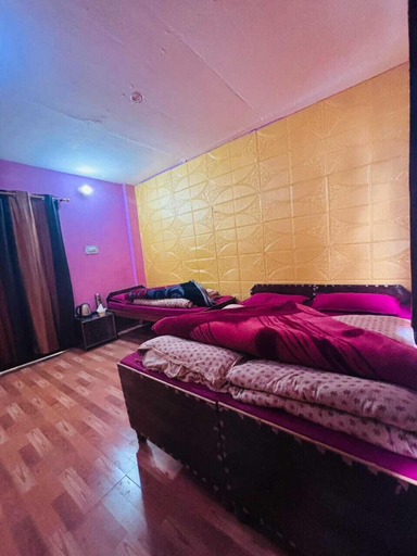 Room 3, Triple S Residency, Rudraprayag