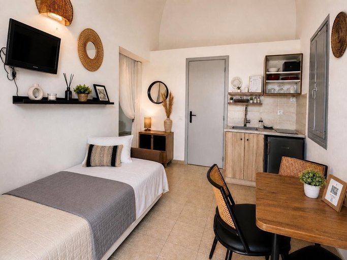 Bedroom 3, Mare Nostrum Santo, South Aegean