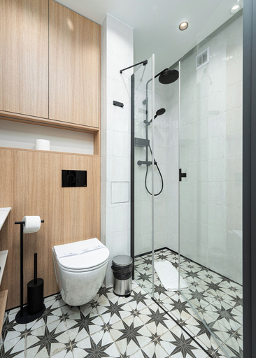 Bathroom 2, RentPlanet - Apartament Wałowa, Warsaw