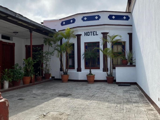 Others 3, Hotel Malybu, ZONA 1