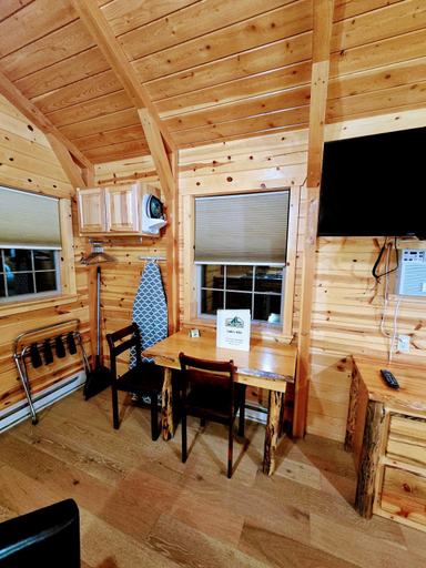 Others 4, Alpine Lodge, Carbon