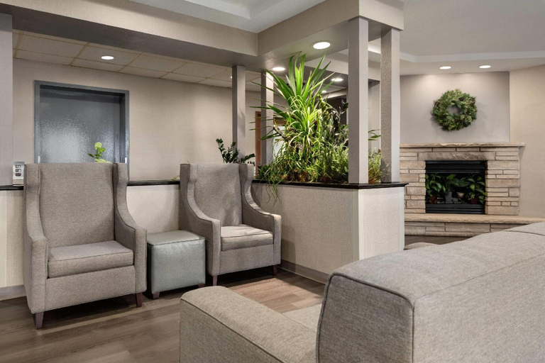 Public Area 2, Baymont by Wyndham Rockford, Winnebago