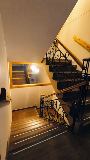 Others 5, LAGUNA HOUSE, Huaraz