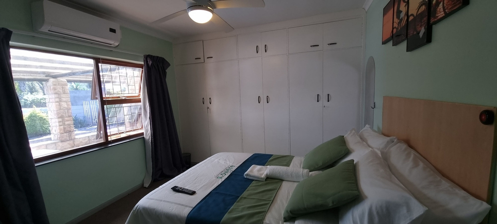 Room 4, Ojong's Self-Catering Accommodation, City of Cape Town
