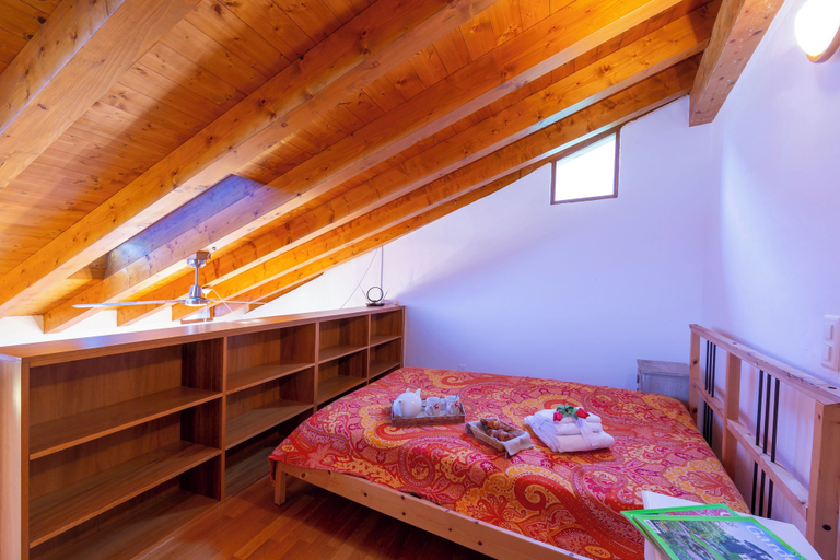 Others 4, Casa Gialla, Lugano