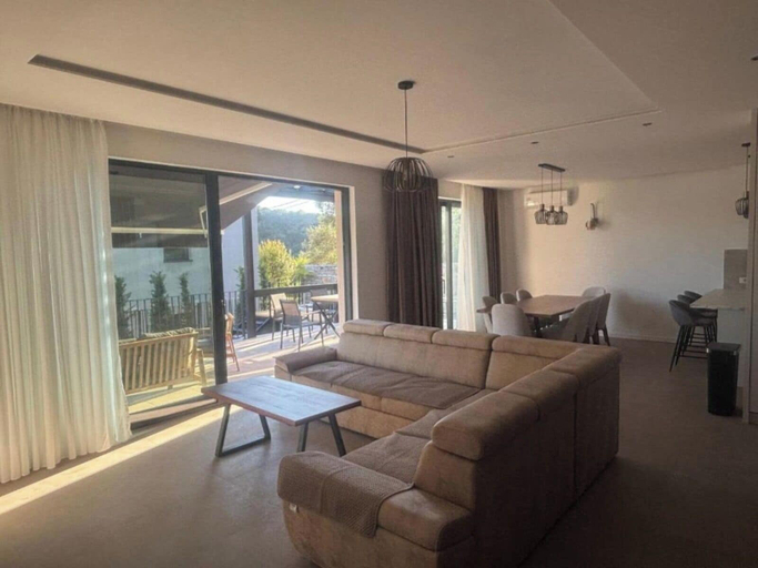 Living area 4, Villa Elysium