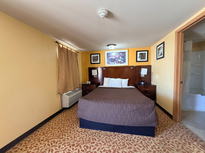 Room 3, Regal Inn Coffeyville KS US 169, Montgomery