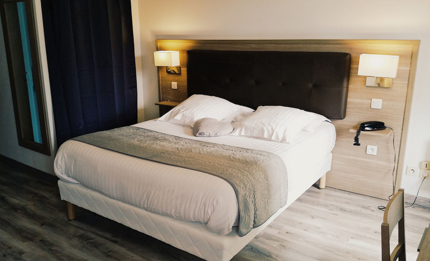 Bedroom 3, Hotel Les Comtes de Pardiac, Gers