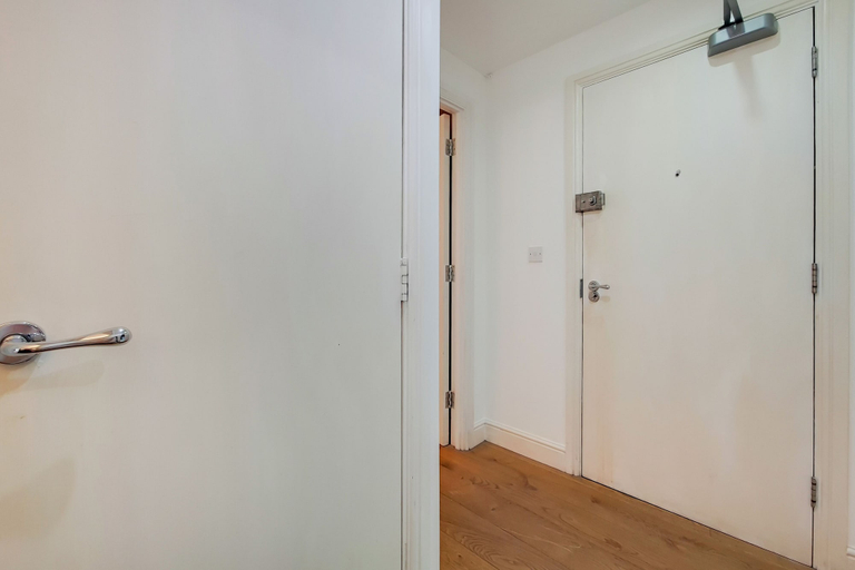 Bathroom 2, Capital Stay Aldgate - Two Bed Apartment, London