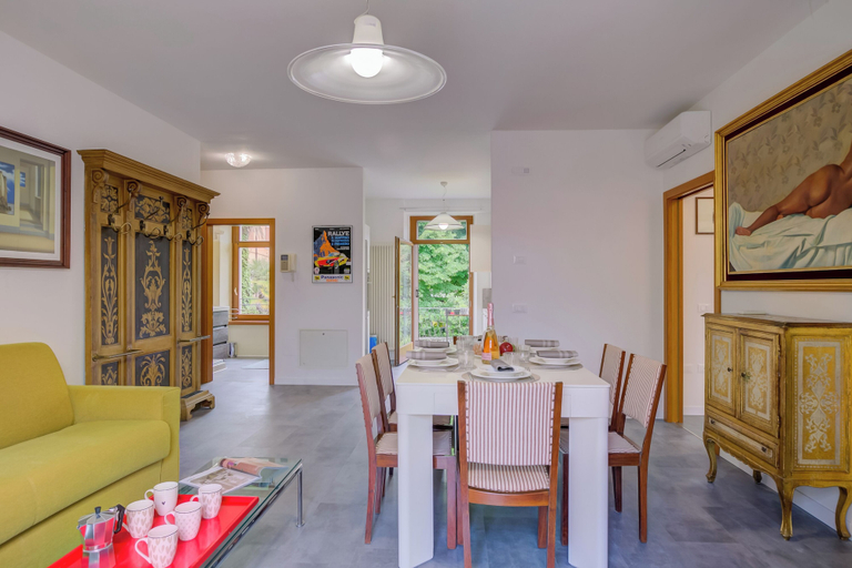 Dining 3, Boutique Terrace Apartment In The Center, Trento