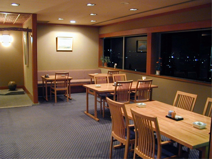 Food & Drinks 4, Tas Park Hotel, Nagai