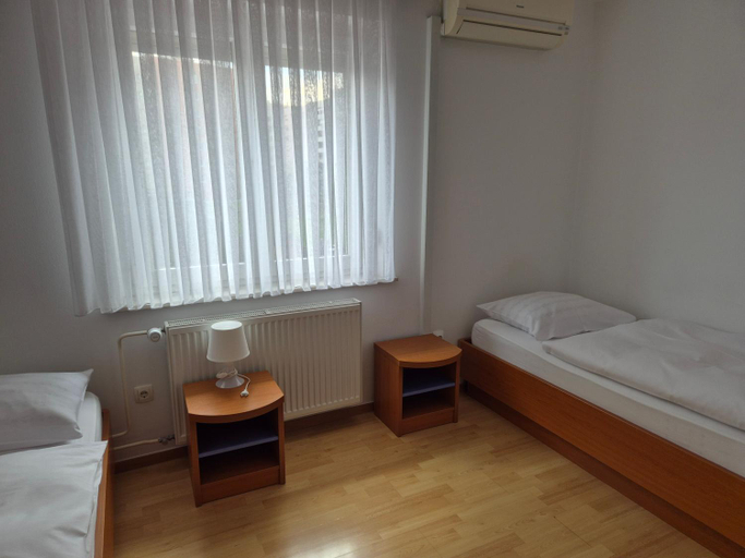 Bedroom 2, Guesthouse Koprivec, Ljubljana