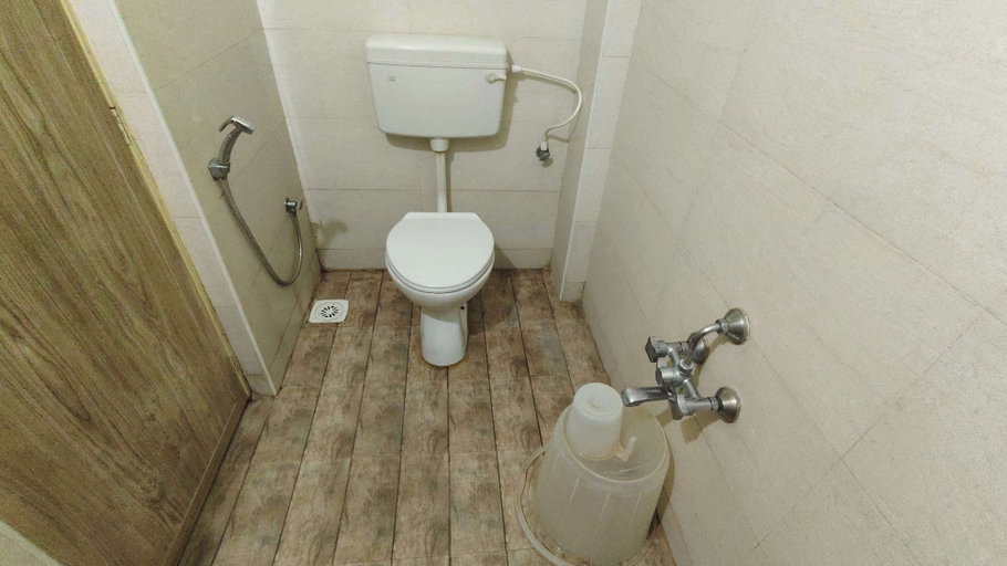 Bathroom 4, Hotel Sunshine Residency, Chennai