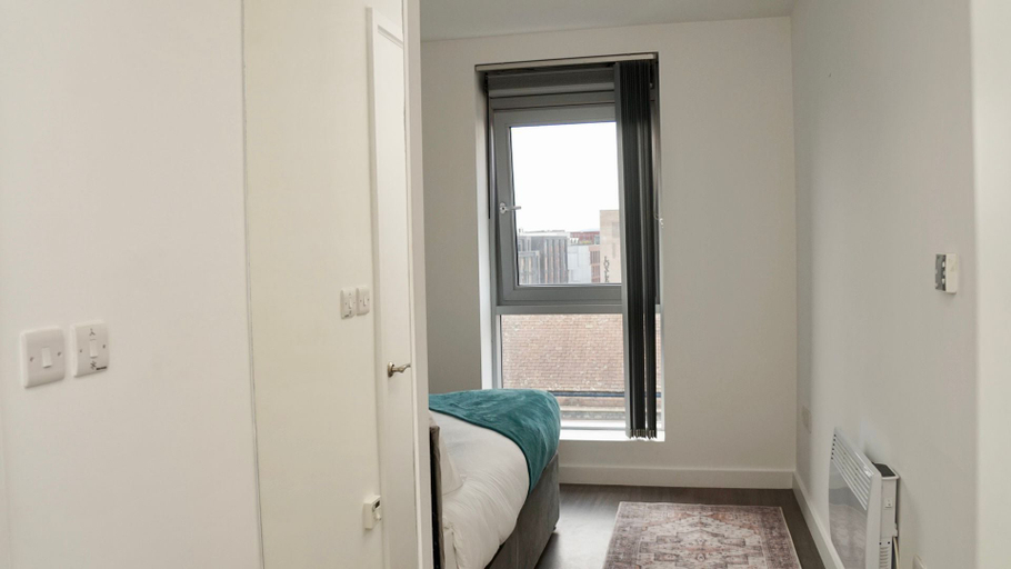 Room 5, Belgravia House, Sheffield