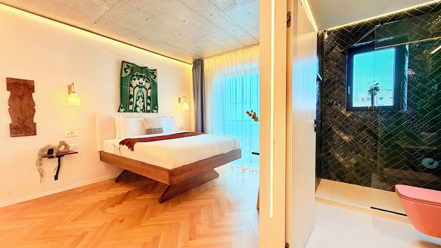 Room 5, Modern Studios Steps from Piața Romană, Municipiul Bucuresti