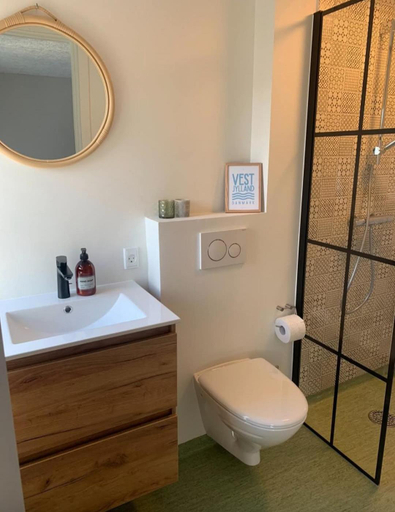 Bathroom, Kroghuset - Det Lille Hotel, Ringkøbing-Skjern