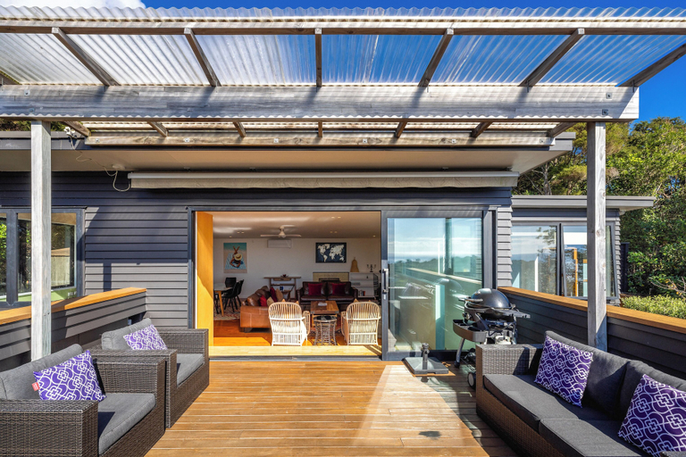 Terrace/patio 2, Hekereua Heights - Spa & Ocean Views, Auckland
