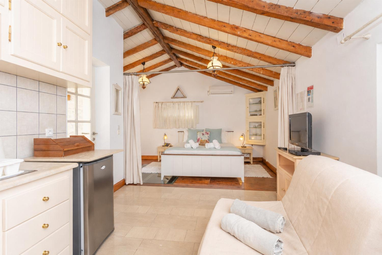 Others, Millers Cottage Large Private Pool, A/C, WiFi, Ionian Islands