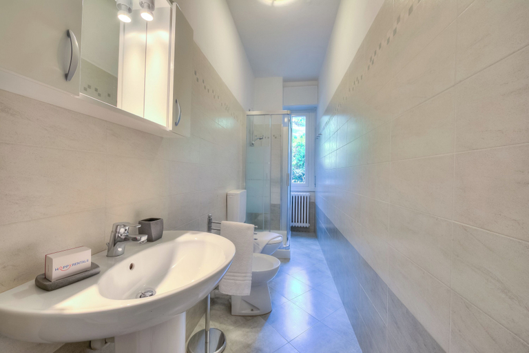 Bathroom 3, Casa Al Caprifoglio 600 Mt From Beach, Varese