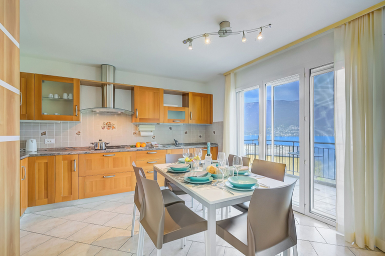 Dining 3, Casa Zaira 1 2BR in Caviano Gambarogno, Locarno