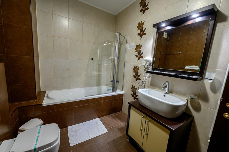 Bathroom 3, Samali Residence, Tuzla