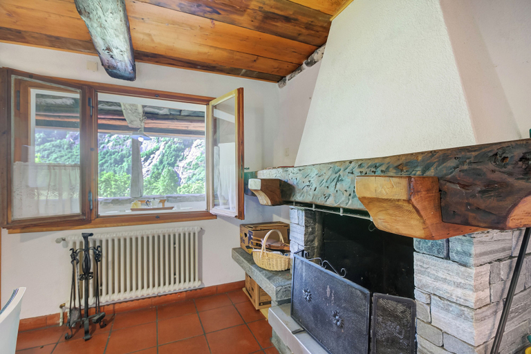 Interior 5, Rustico Val Bavona With Terraces for 4, Vallemaggia