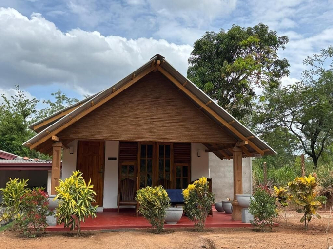 Exterior 2, Jungle Eco Lodge & Safari, Dambulla
