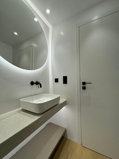 Bathroom 2, BlueMotion - PortStay Complex, Attica