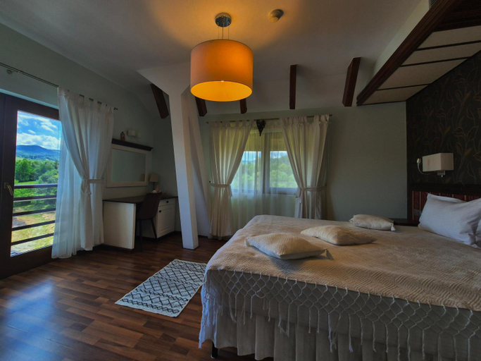 Bedroom, Soare-n Maramures, Budesti